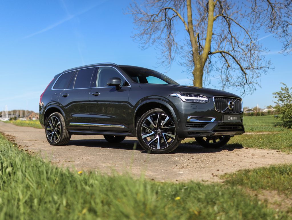 Volvo XC90 buiten bij AIG Automotive