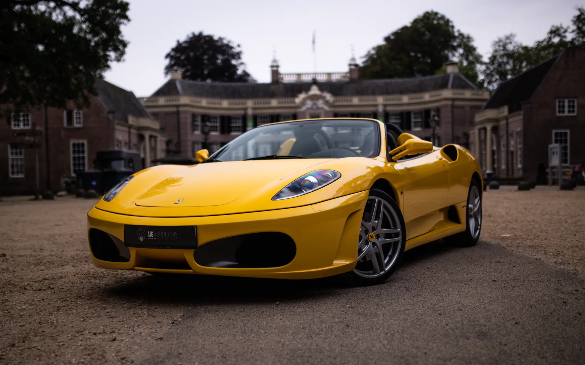 Gele Ferrari F430 Spider bij AIG Automotive